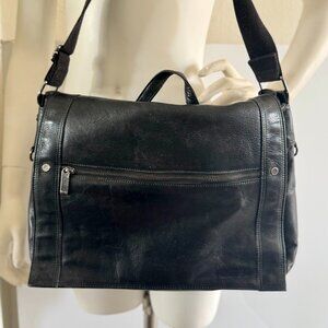 Kennith Cole Reaction Black Leather Laptop Messenger Bag